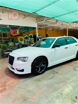 كرايسلر 300
